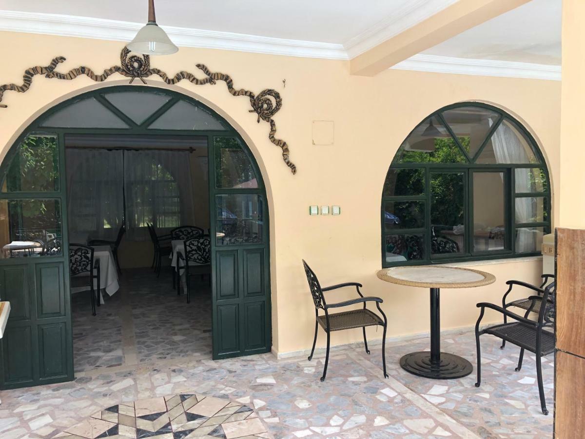 Kromer Garden Hotel Анталия Екстериор снимка